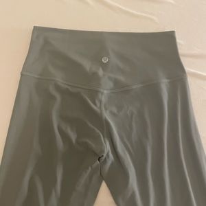 Lululemon size 8 green align leggings 25inch